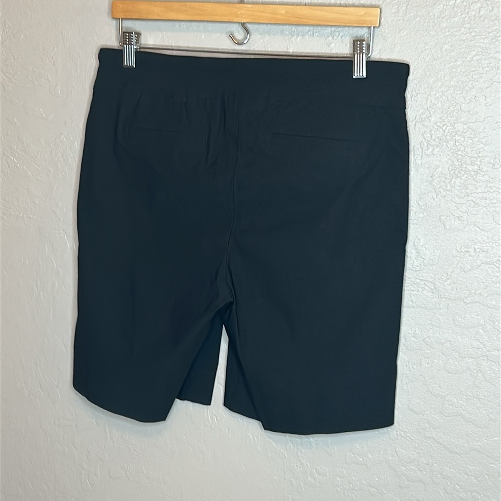 Hilary Radley Black shorts - Picture 5 of 6